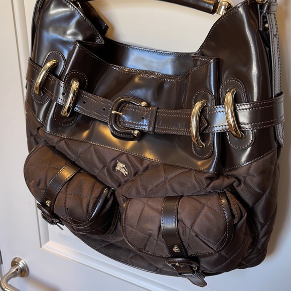 Burberry Bromley hobo bag in brown - Picture 2 of 8